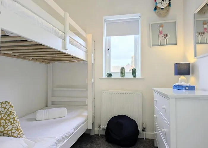 Dom wakacyjny The Willows With Parking