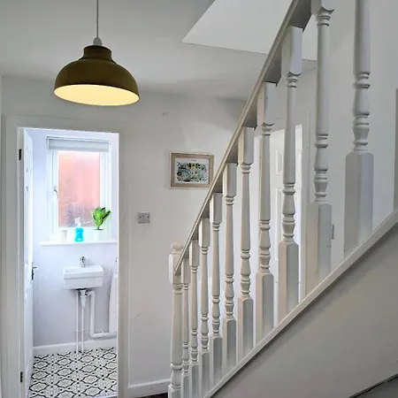 Holiday home The Willows With Parking York