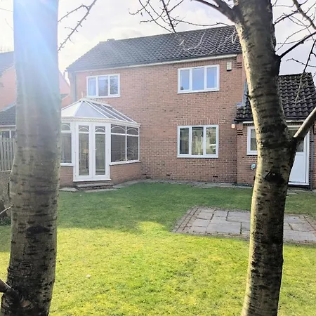The Willows With Parking Holiday home *