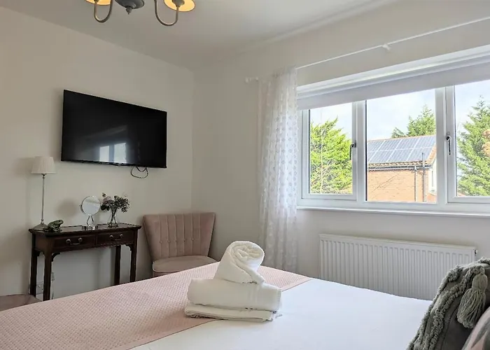 The Willows With Parking *