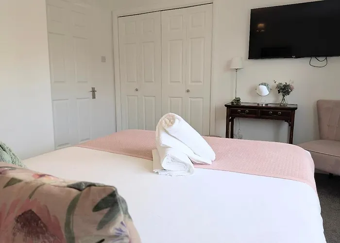 בית נופש The Willows With Parking יורק