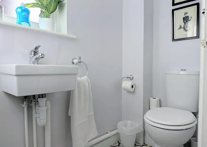 The Willows With Parking *