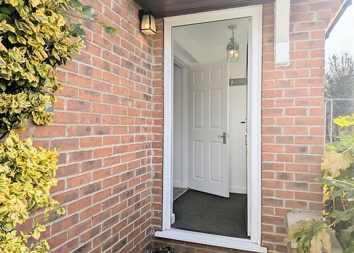 The Willows With Parking Holiday home