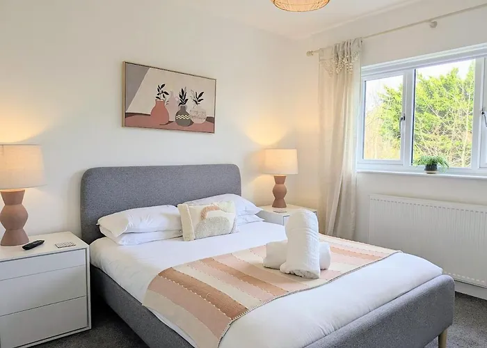 Holiday home The Willows With Parking York