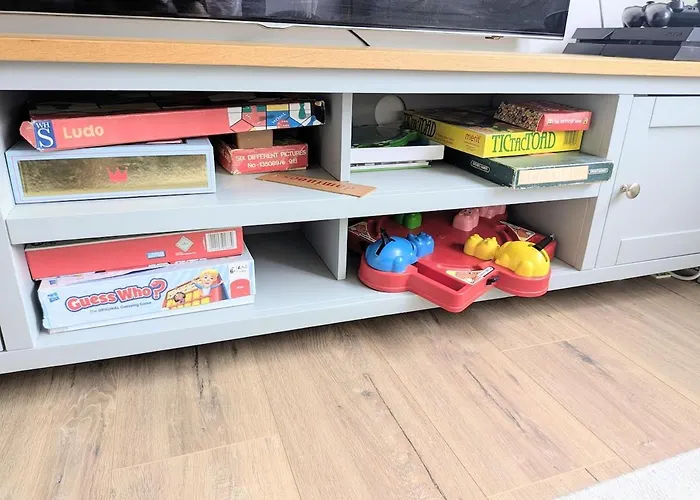 Holiday home The Willows With Parking York