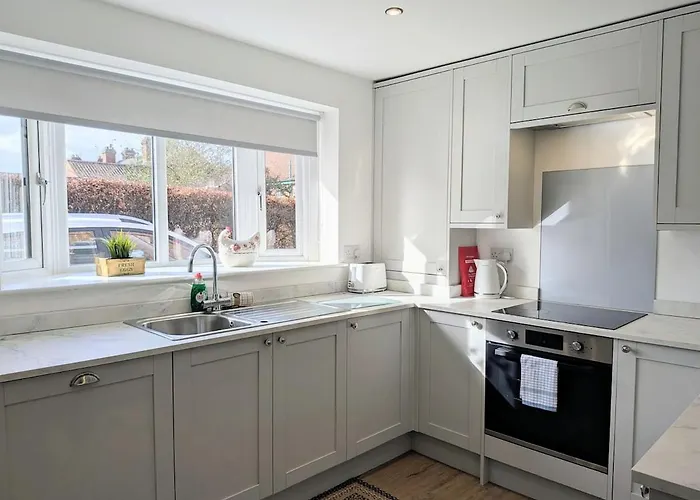 Holiday home The Willows With Parking York